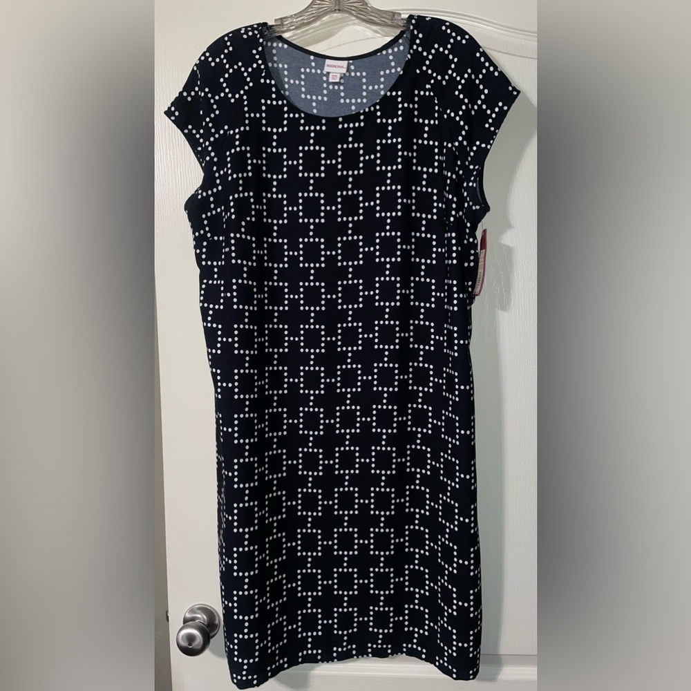 BRAND NEW MERONA BLACK CAP/SHORT SLEEVE SHIFT DRESS WITH WHITE DOT PATTERN